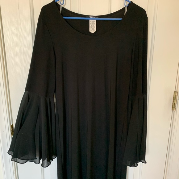 Black Bell Sleeve Dress - Picture 3 of 4